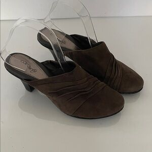 Eurosoft Women's Brown Suede Mules